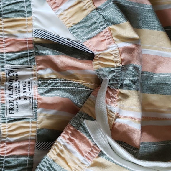 Man shorts x-Large size - Picture 3 of 4